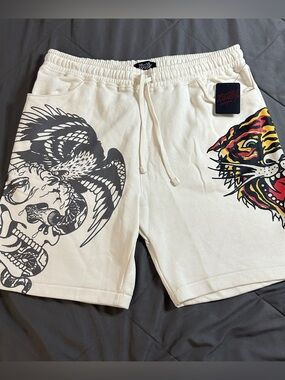 Ed Hardy men shorts,  large ivory Shorts with Black Eagle and Tiger Print NWT
